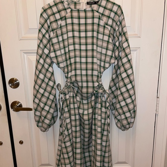 Nastygal Checkered Balloon Sleeve Dress - Picture 3 of 4